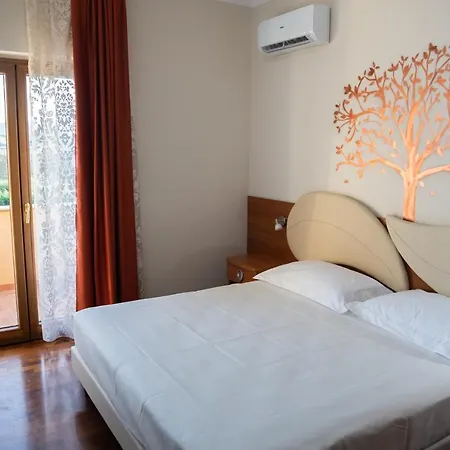 Bed & Breakfast Bb Domus 4*
