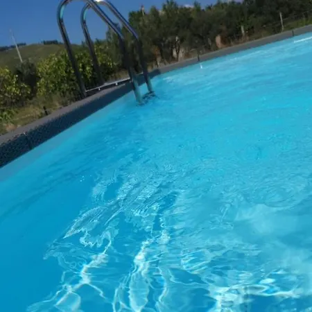 לינה וארוחת בוקר Bb Domus 4*