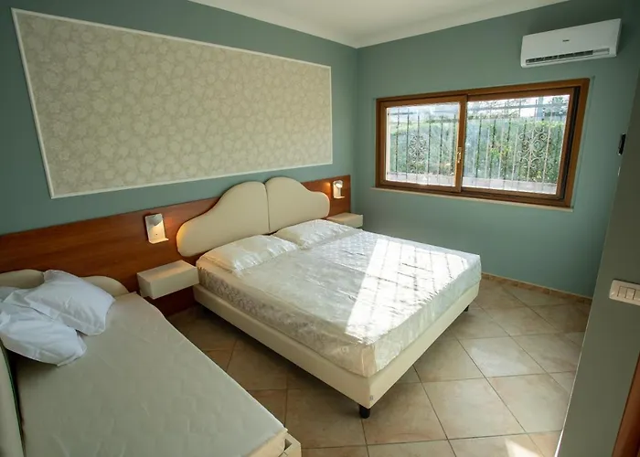 Bb Domus 4* קטנזארו