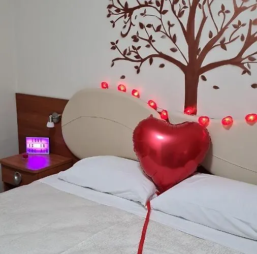 Bb Domus לינה וארוחת בוקר קטנזארו